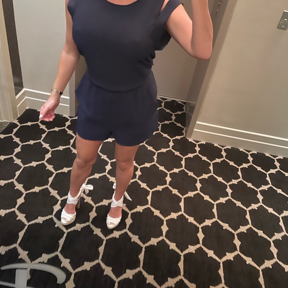 Bcbg navy blue romper. Never worn - Picture 12 of 13